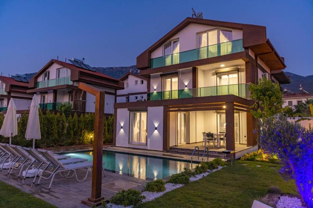 Bella- 4 Bedroom Holiday Villa In Oludeniz Фетхие Экстерьер фото